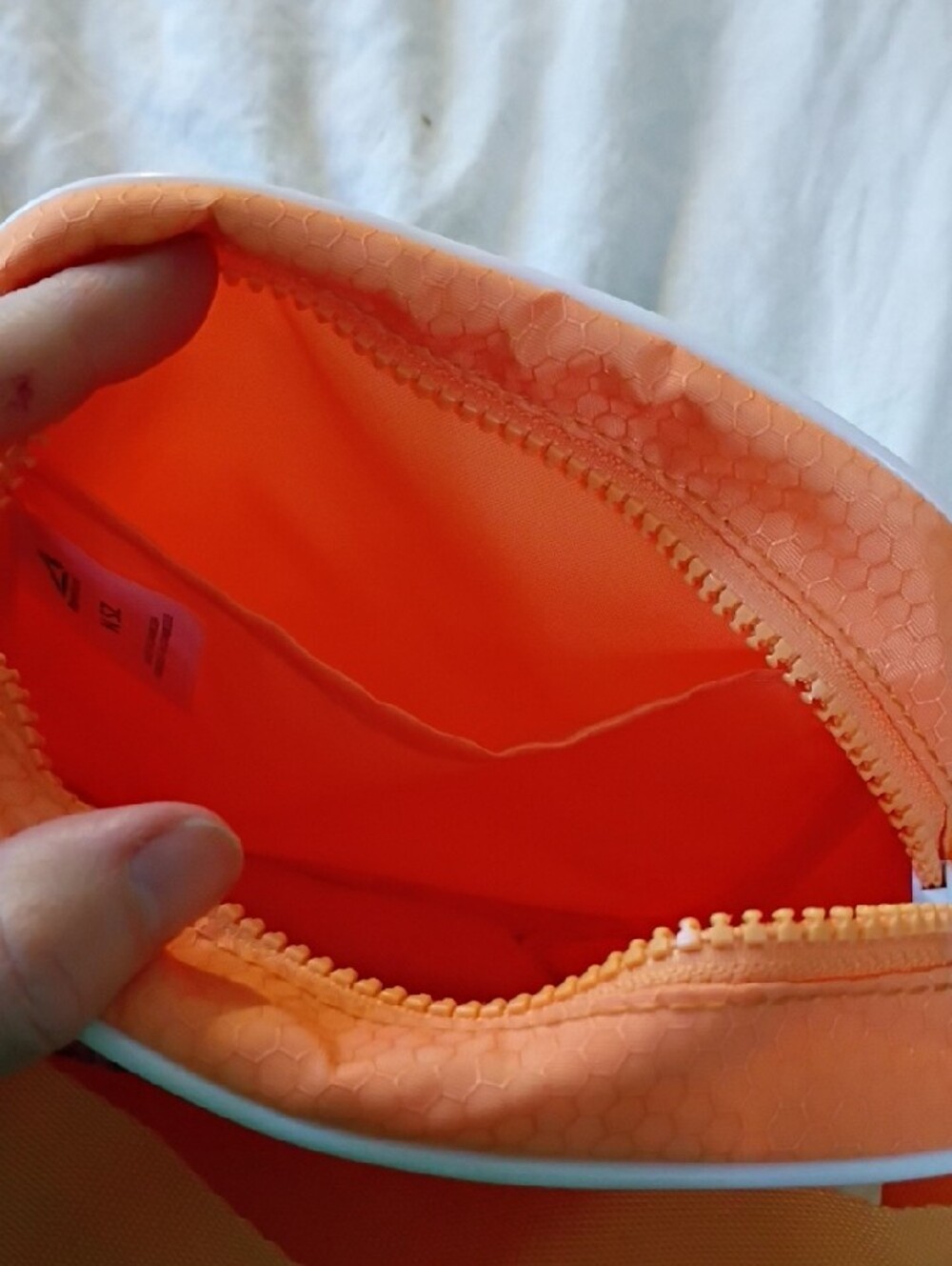 Reebok Neon Orange Zip Pouch - Picture 3 of 3